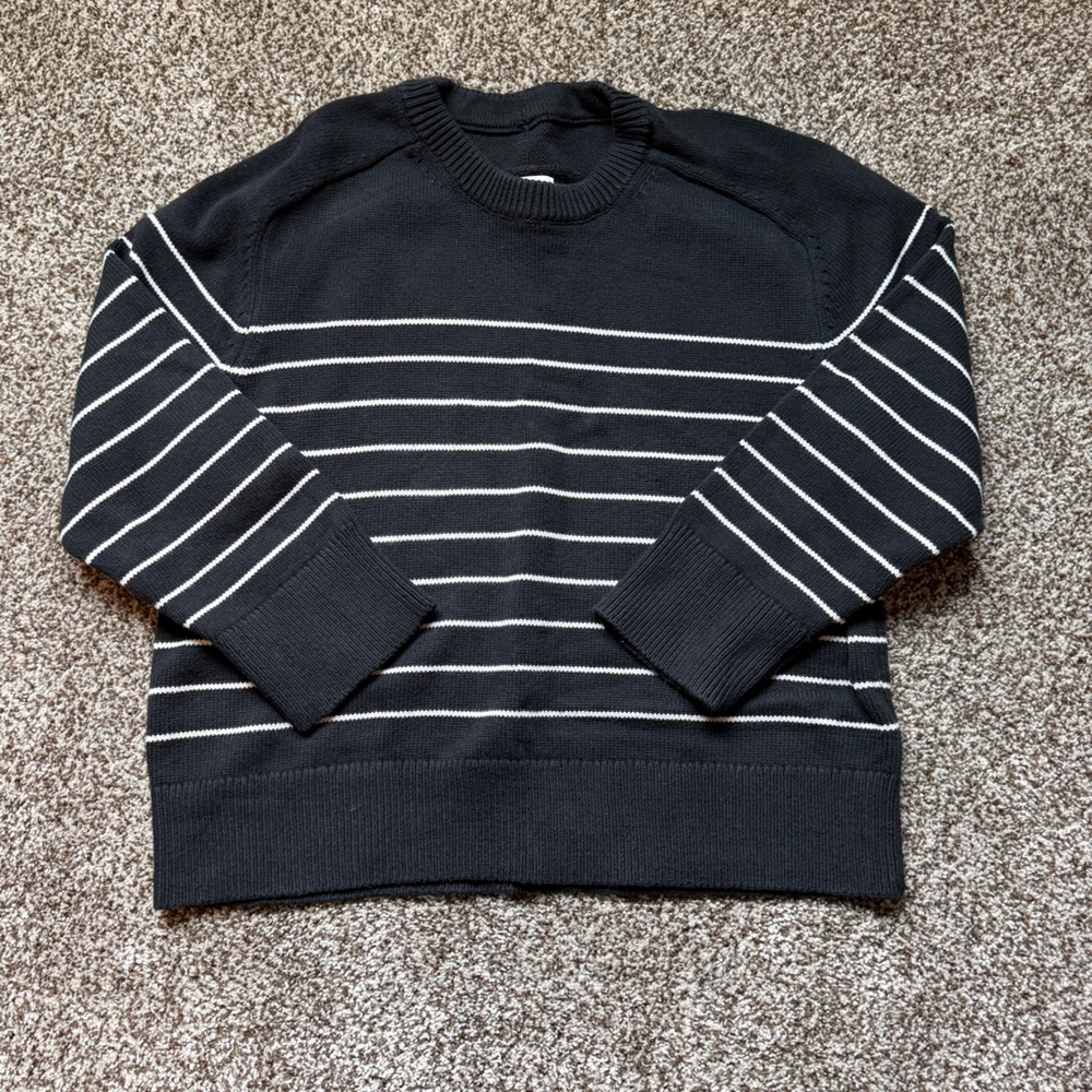 Abercrombie & Fitch women’s  Striped Crewneck Sweater